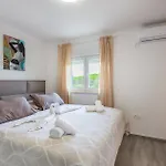 Pet Friendly Home In Pula With Wifi