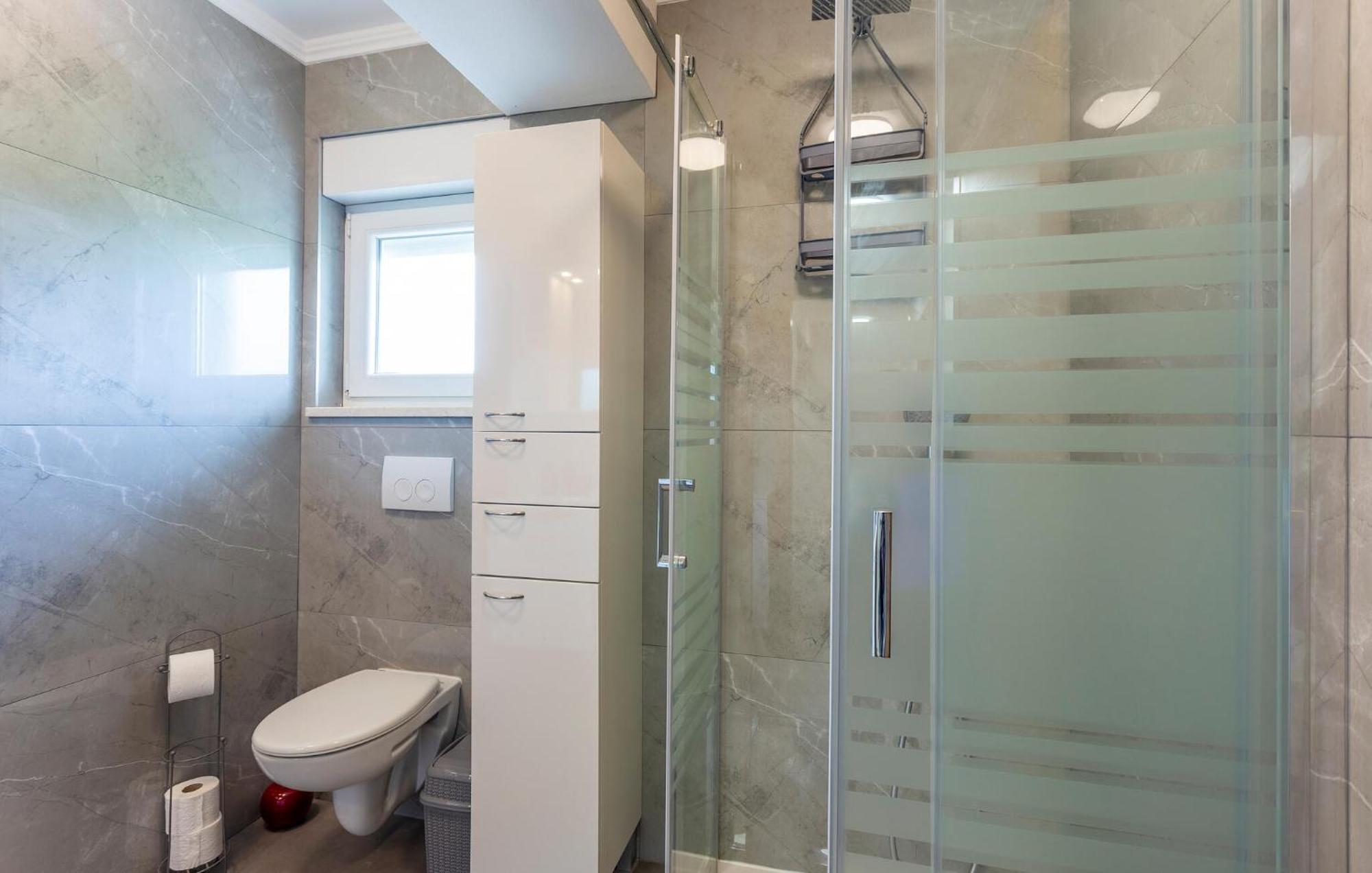 Pet Friendly In With Wifi Pula