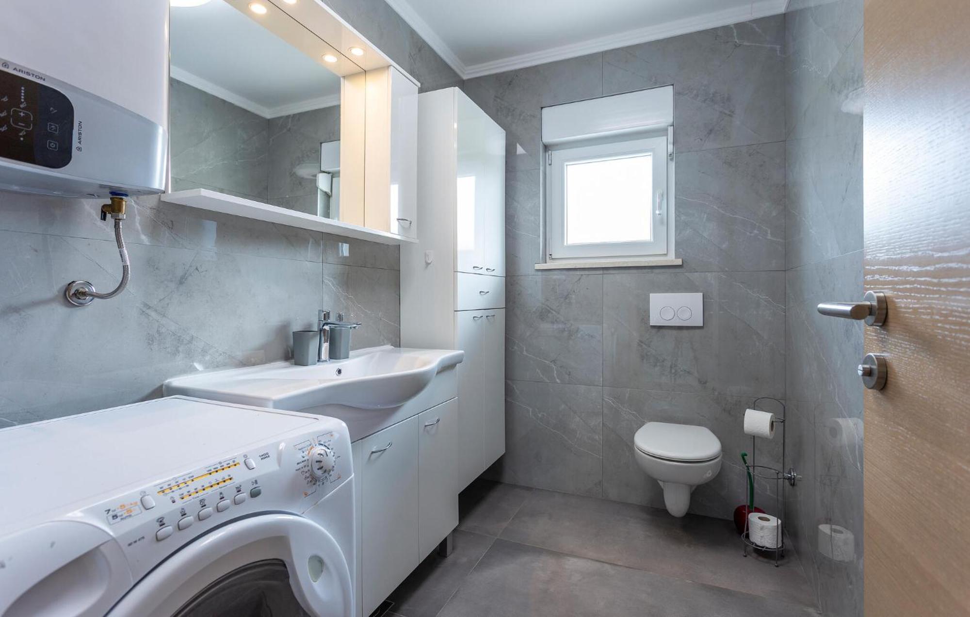 Vikendica Pet Friendly In With Wifi Pula