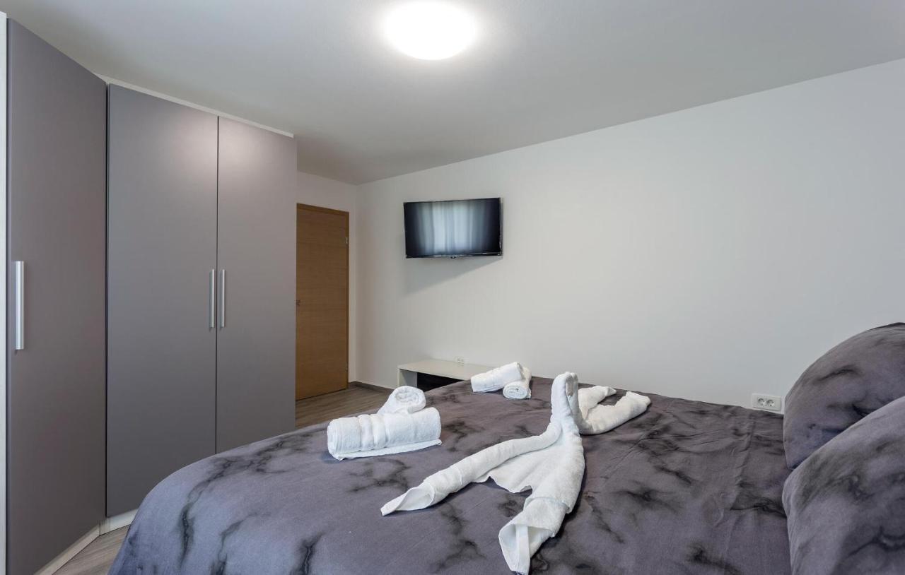 Holiday home Pet Friendly In With Wifi